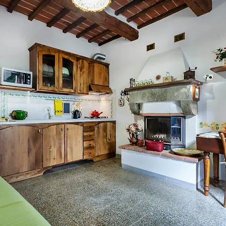 In A Overlooking Val Di Chiana * Κορτόνα