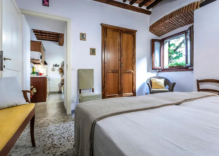 In A Overlooking Val Di Chiana Σπίτι διακοπών Κορτόνα