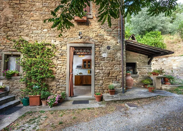 In A Overlooking Val Di Chiana Κορτόνα